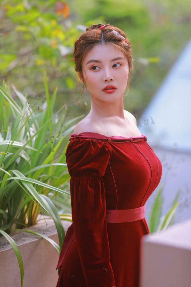 �����������춬�����������ķ�����սĨ��ȹ��˭������